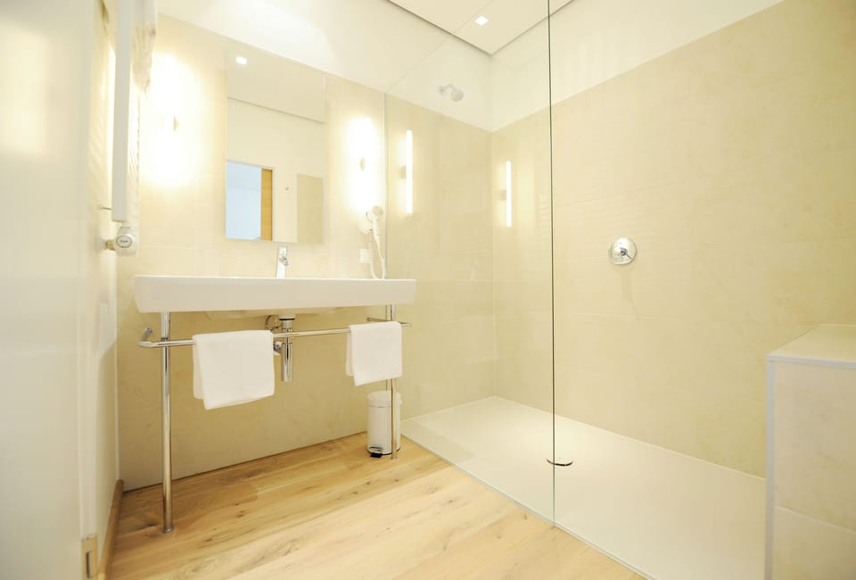 Double Room, Courtyard View | In-room safe, desk, laptop workspace, soundproofing
