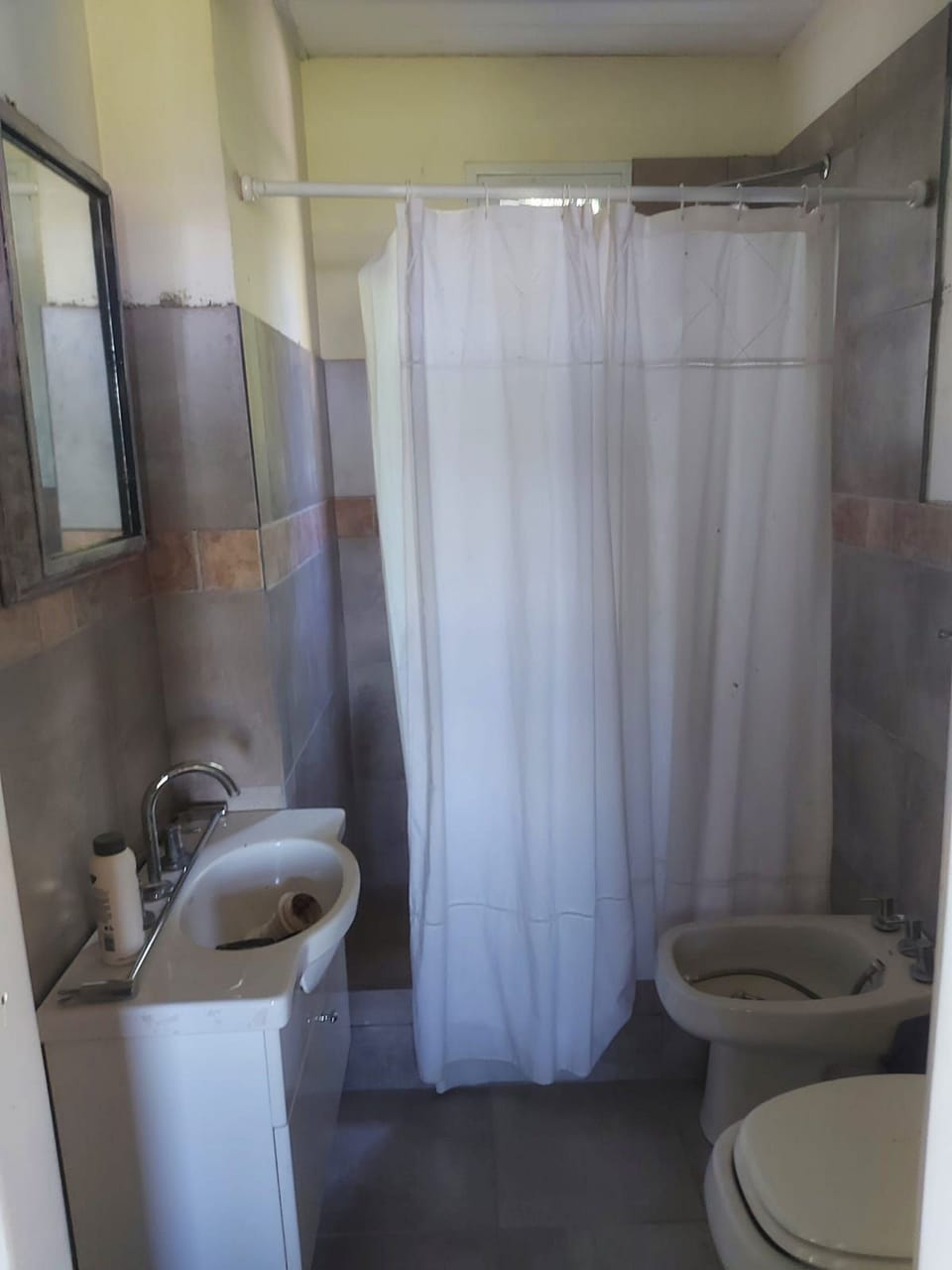 Toilet,Shower