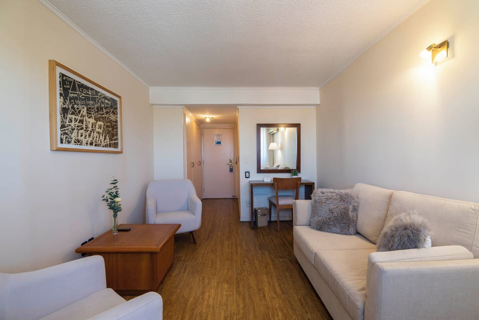 In-room safe, desk, blackout drapes, soundproofing