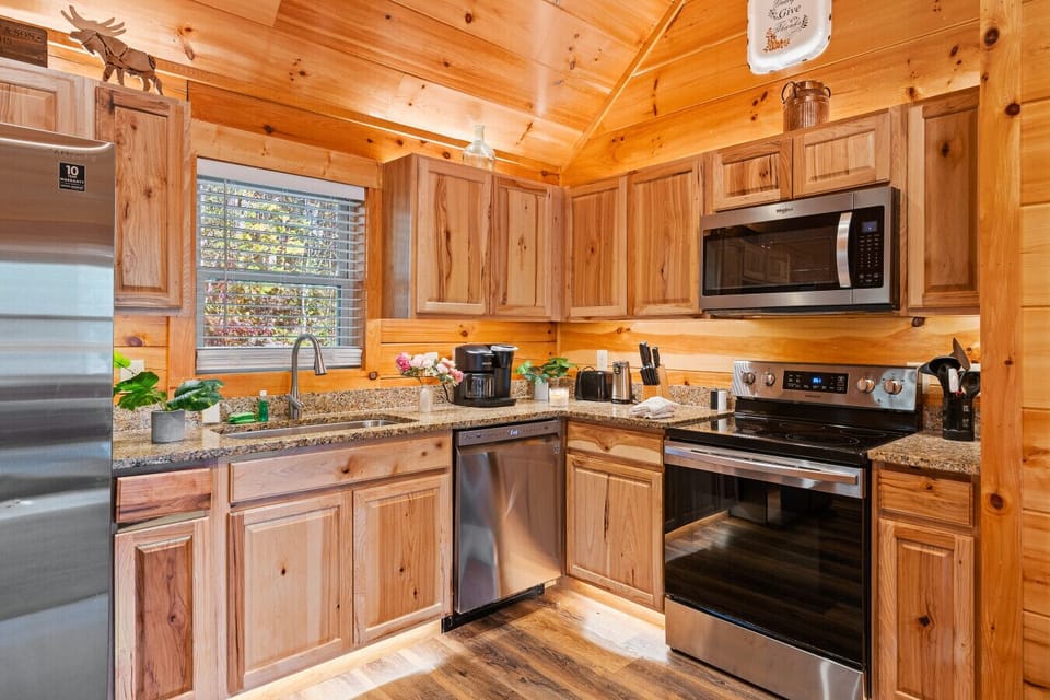 Comfort Cabin, Garden View | Private kitchen