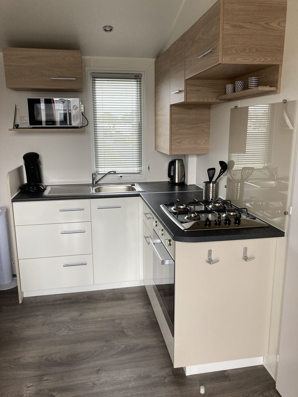 Kitchen - Camping Hofstede Zonnevliet - Zeeuwse Knoop