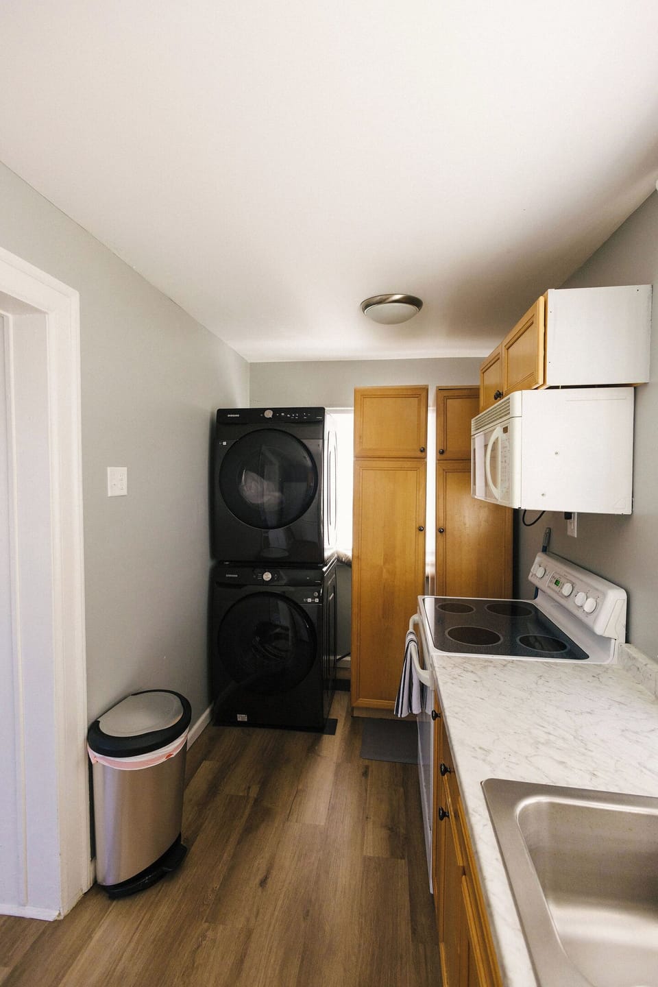 Washer/Dryer in kitchen
