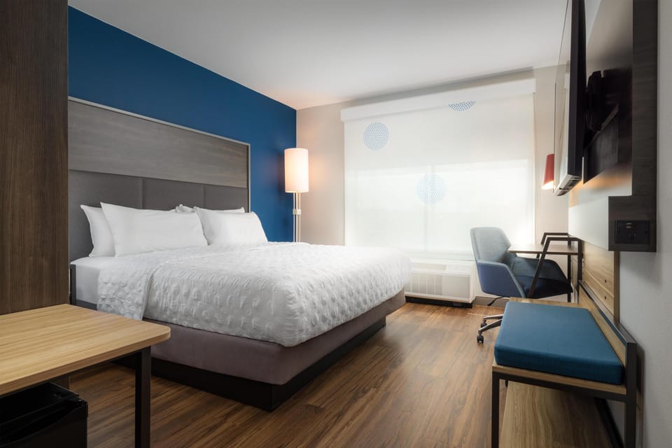In-room safe, free WiFi