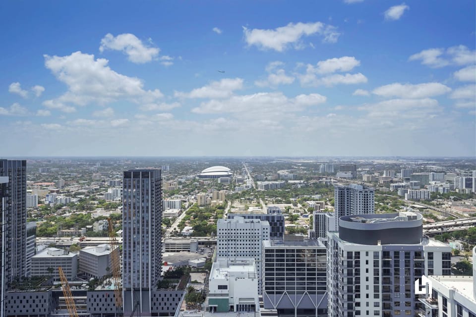Stunning panoramic views from your balconies.
