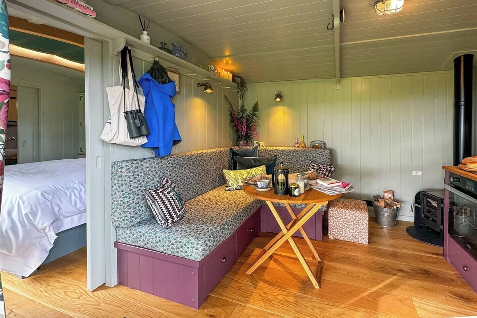 119c1be0-40e1-44ab-8ce6-0b77fde686a4