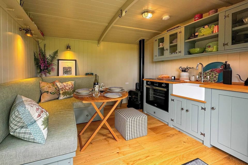 6fc5a907-a4af-4721-a4bc-6f03efbcd256