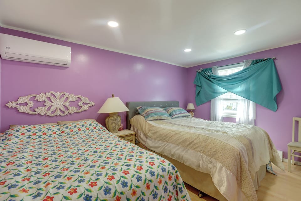 Bedroom 2 | 3rd Floor | 2 Full Beds | Linens Provided