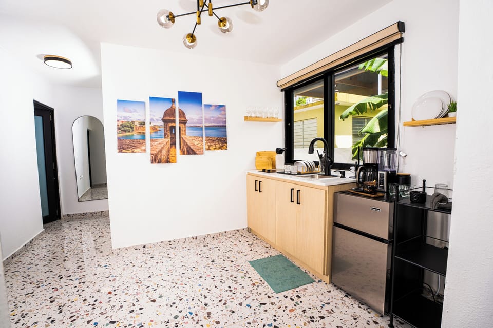 Luxury Apartment, Kitchenette, Beachside | Private kitchen | Mini-fridge, microwave, stovetop, cookware/dishes/utensils