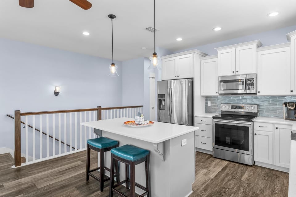 House, 5 Bedrooms, Private Pool, Partial Sea View | Private kitchen | Full-size fridge, microwave, oven, stovetop