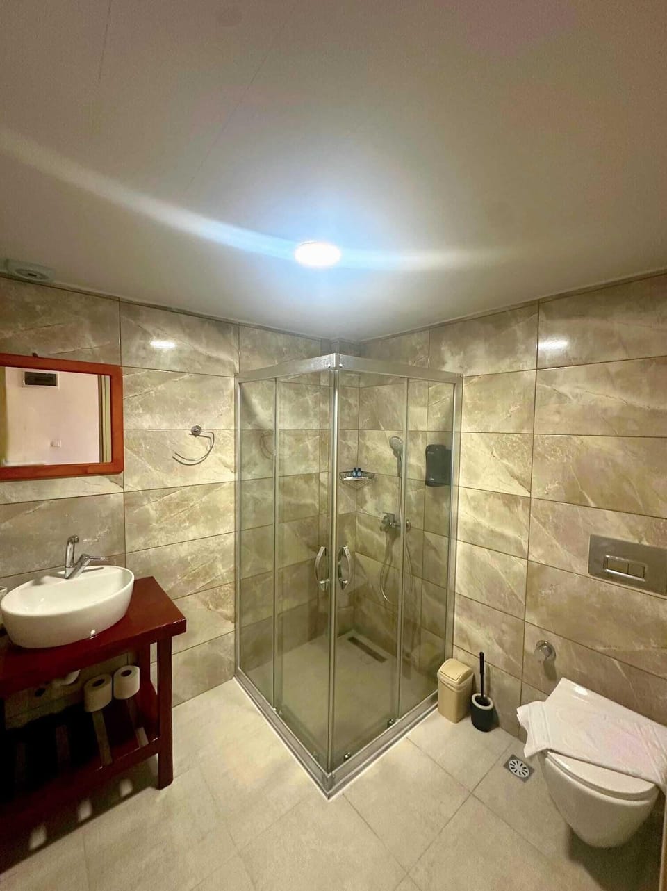 Comfort Room | Bathroom | Shower, hair dryer, towels, soap