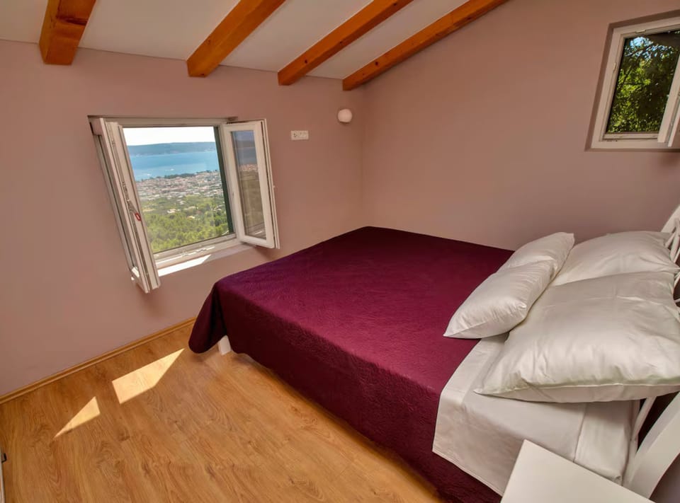 House (Two Bedroom House with Pool) | 2 bedrooms, cribs/infant beds
