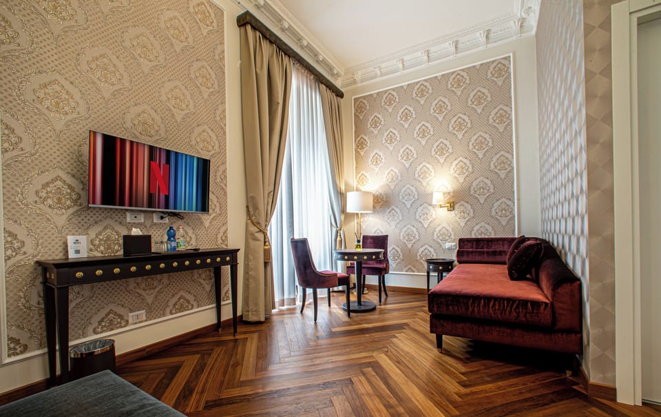 Superior Triple Room | Blackout drapes, free WiFi, bed sheets