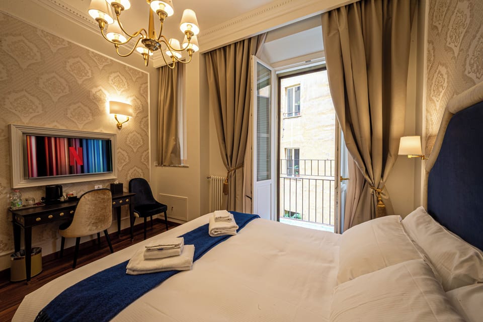 Superior Double or Twin Room | Blackout drapes, free WiFi, bed sheets