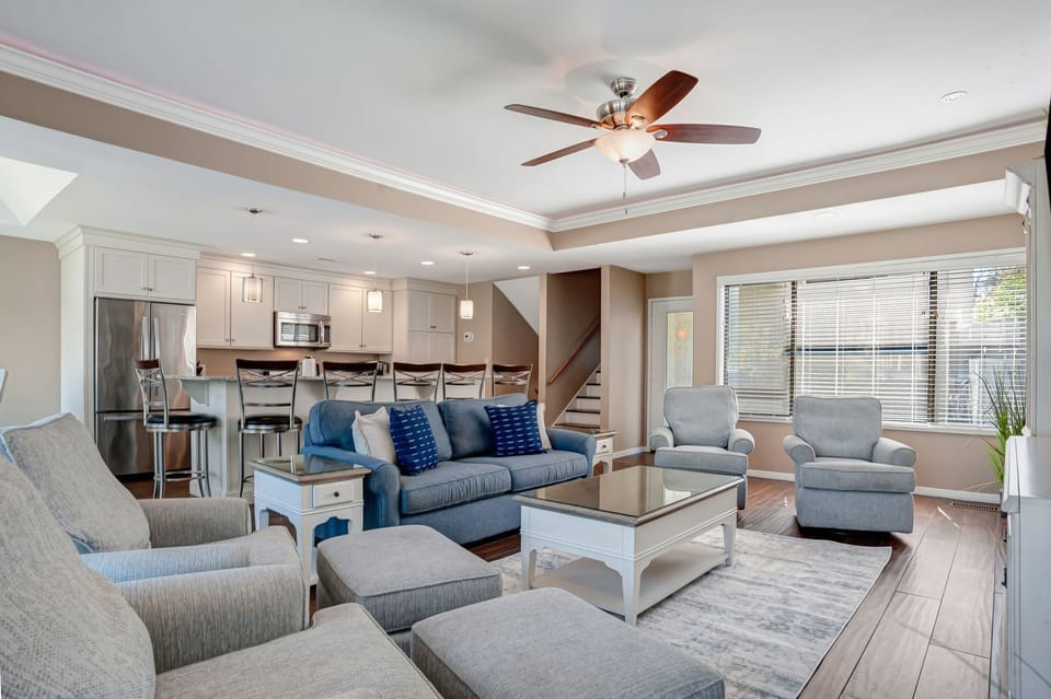 Villa, Multiple Beds, Patio, Garden View (1266 Harbour Town Club) | Living area | 42-inch flat-screen TV with digital channels