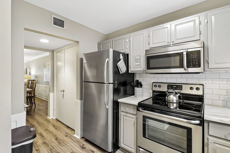 Villa, Multiple Beds, Patio, Garden View (965 Cutter Court) | Private kitchen | Coffee/tea maker, fridge, microwave, oven