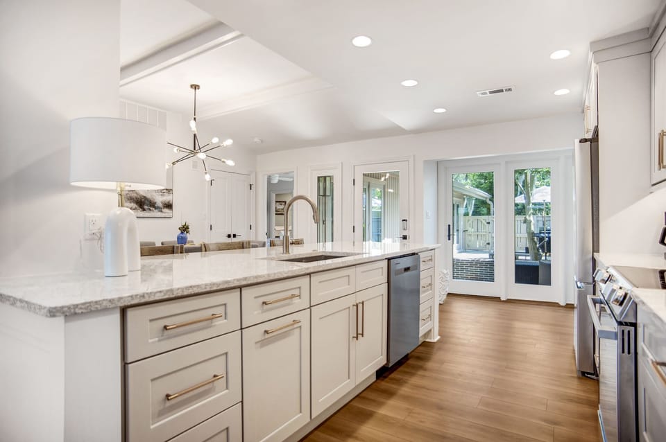 Villa, Multiple Beds, Kitchen, Golf View (6964 Fairway One) | Private kitchen | Fridge, microwave, oven, stovetop