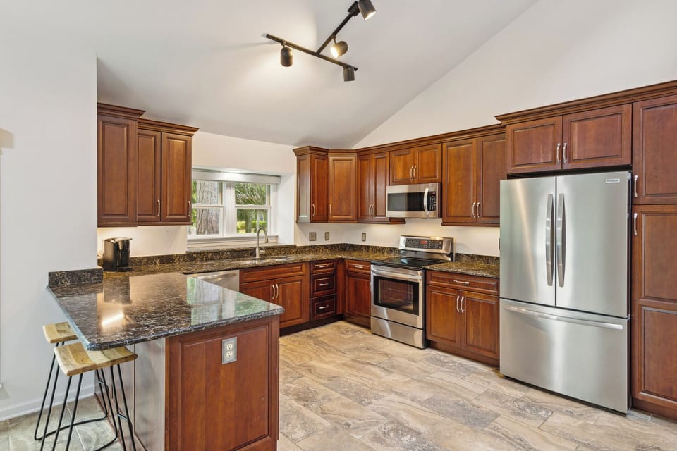 Villa, Multiple Beds, Kitchen (2634 Calibogue Club) | Private kitchen | Fridge, microwave, oven, stovetop