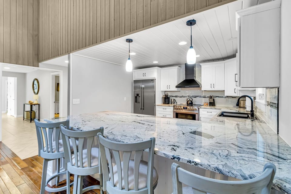 House, Multiple Beds, Kitchen, Pool View (67 Forest Drive) | Private kitchen | Fridge, microwave, oven, stovetop