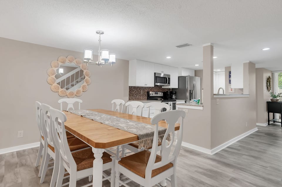 Villa, Multiple Beds, Patio, Garden View (264 Stoney Creek Villa) | Dining
