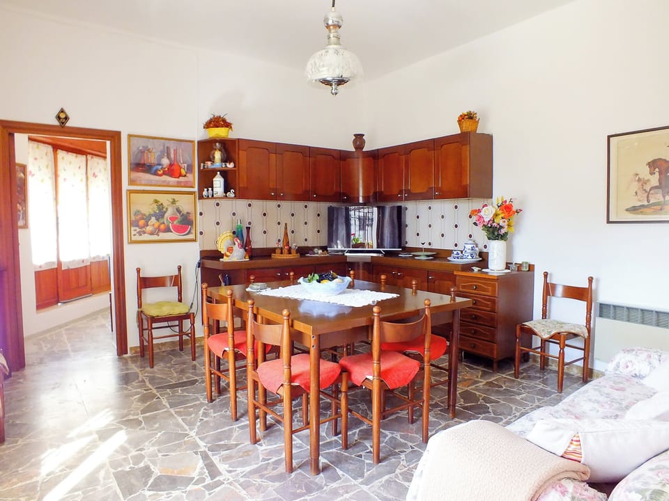 Apartment, Balcony, Mountain View | Private kitchen | Coffee/tea maker, electric kettle