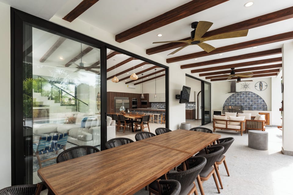 Main House Outdoor Dining Area  – 1st Floor