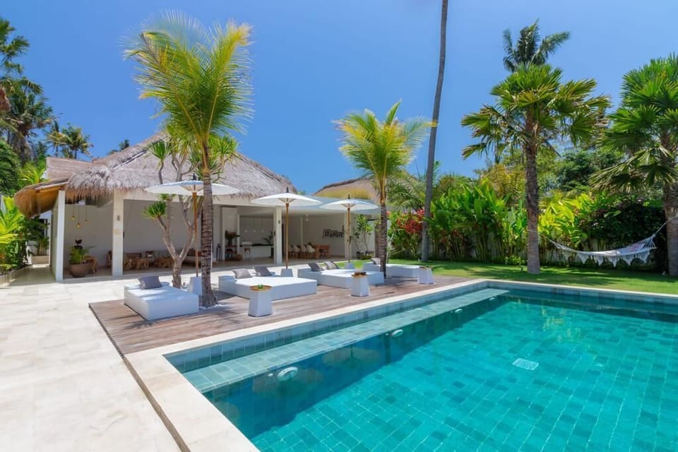 Private pool