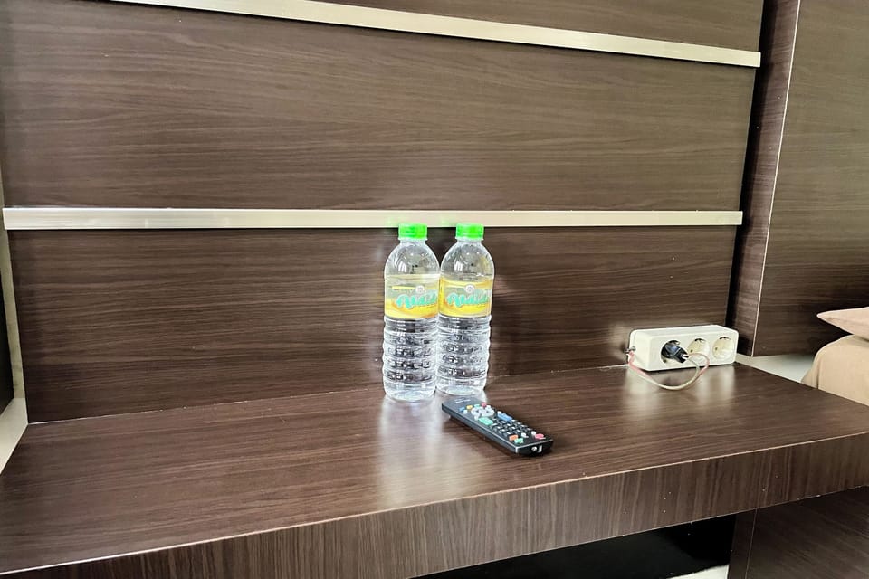 Family Room | Desk, free WiFi, bed sheets
