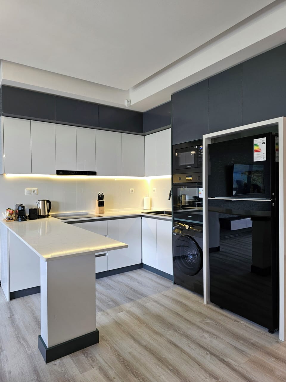 Comfort Apartment, Mountain View | Private kitchen