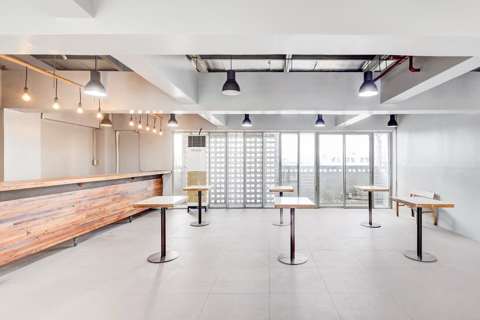 Entrance / Reception