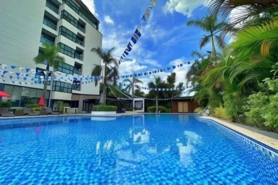 Holiday Home Swimming Pool