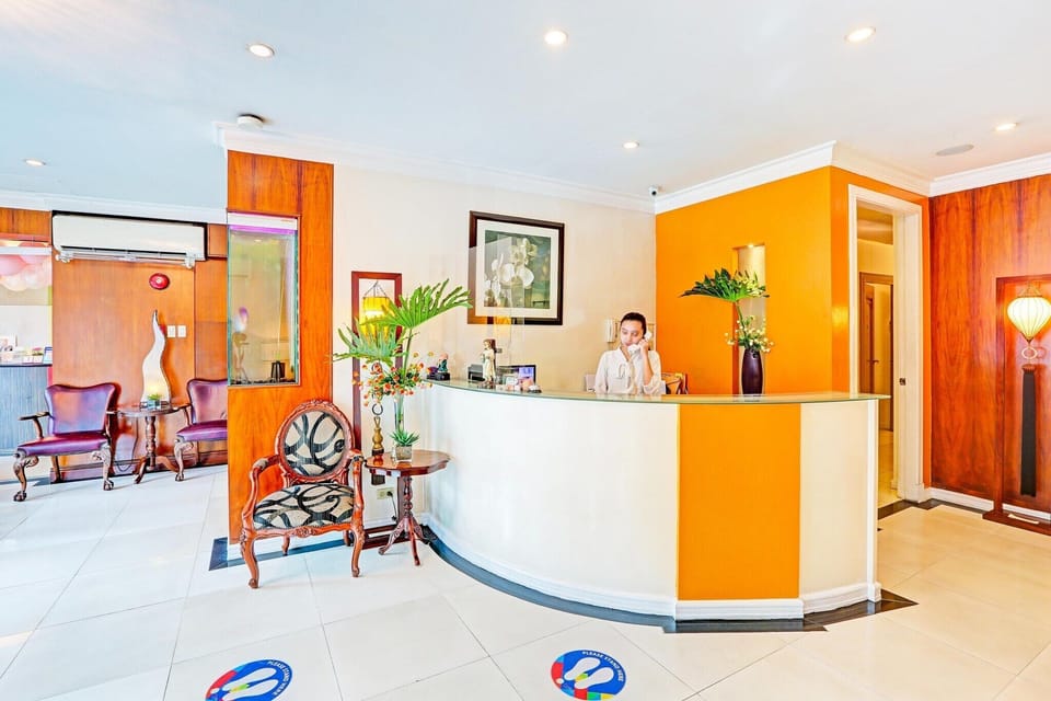 Entrance / Reception