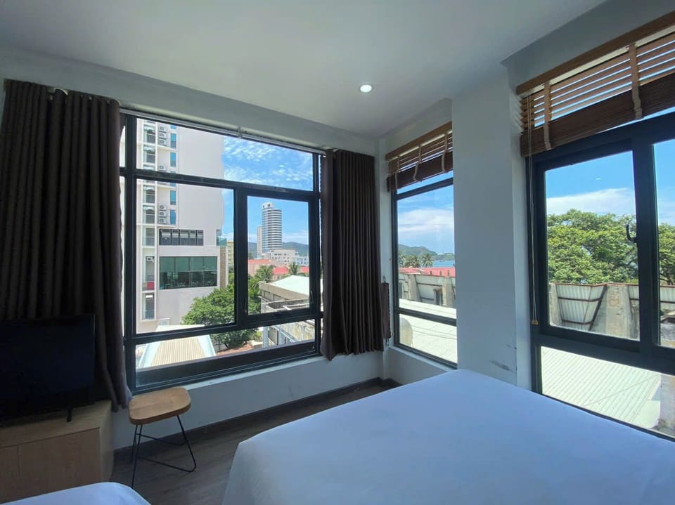 Family Room, Beachfront | WiFi (free), bed sheets