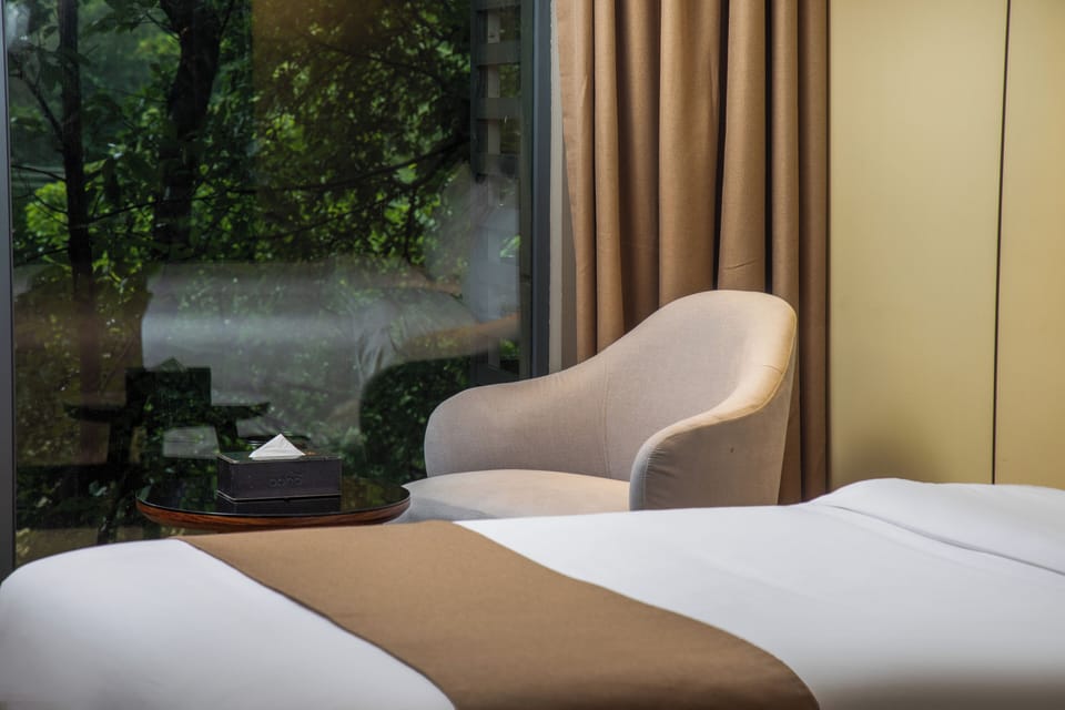 Haoyue Lanting Hotel (Shenzhen Bao'an Xixiang Metro Station Branch) Bed and Breakfast in Shenzhen