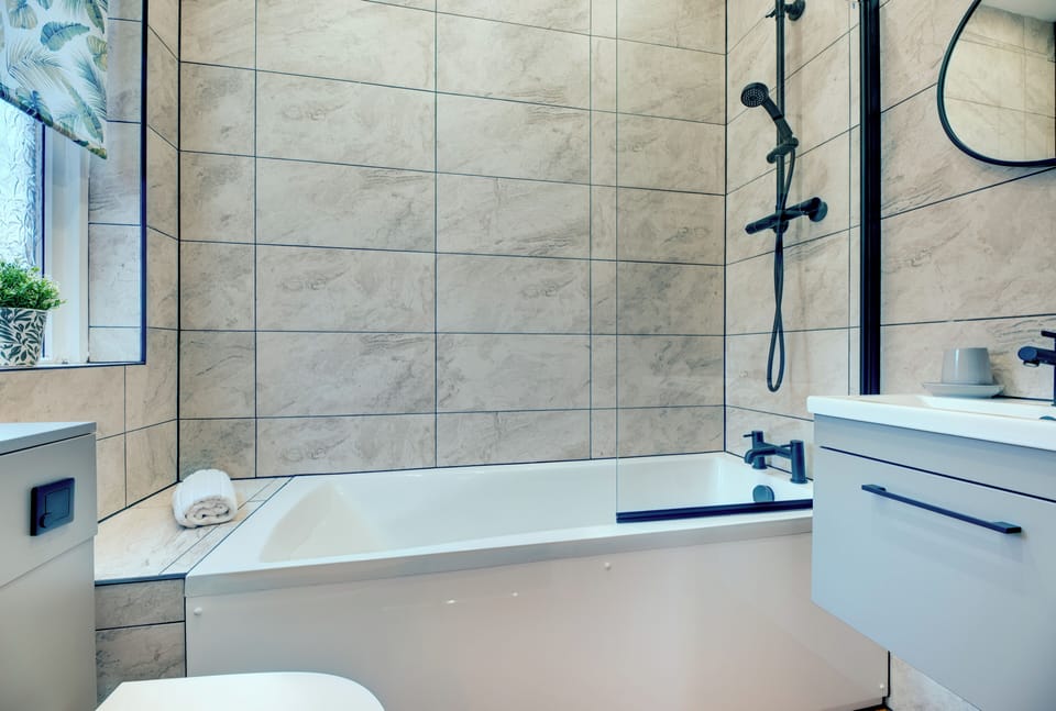 Room, City View | Bathroom | Towels