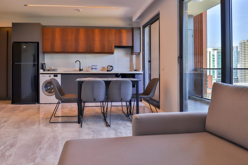 Deluxe Apartment, 2 Bedrooms, Kitchen, City View | Private kitchen