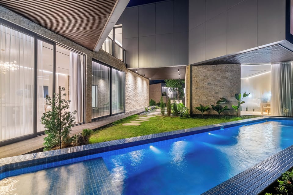 Private pool