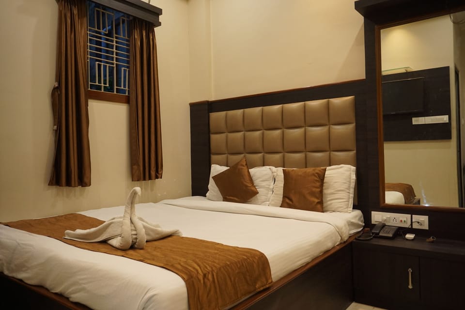 Deluxe Double Room | Free WiFi, bed sheets