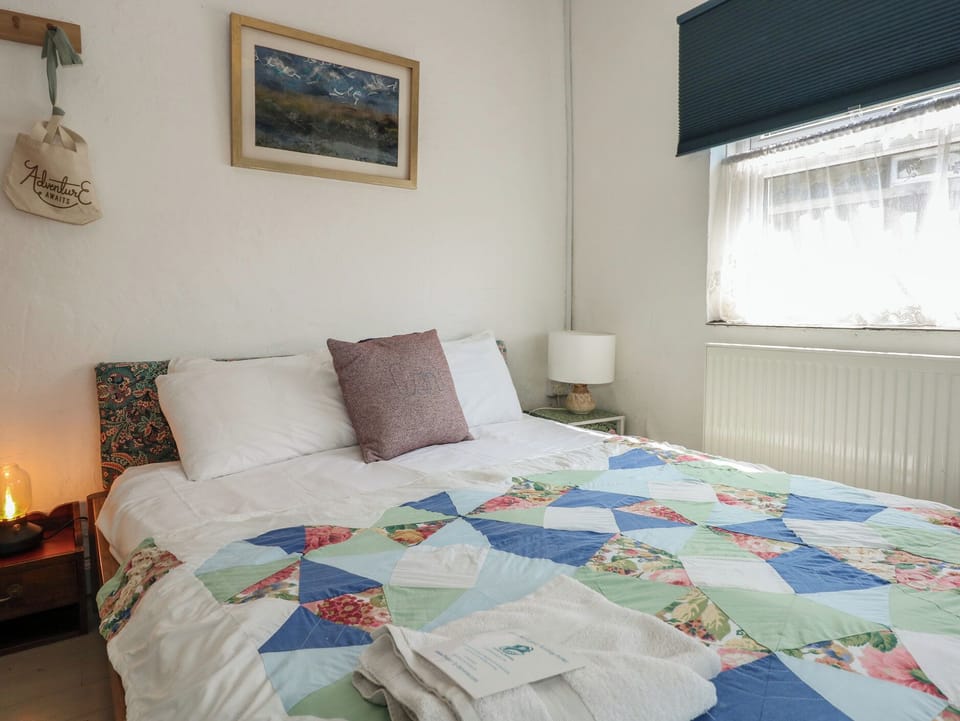2 bedrooms, individually decorated, individually furnished, free WiFi