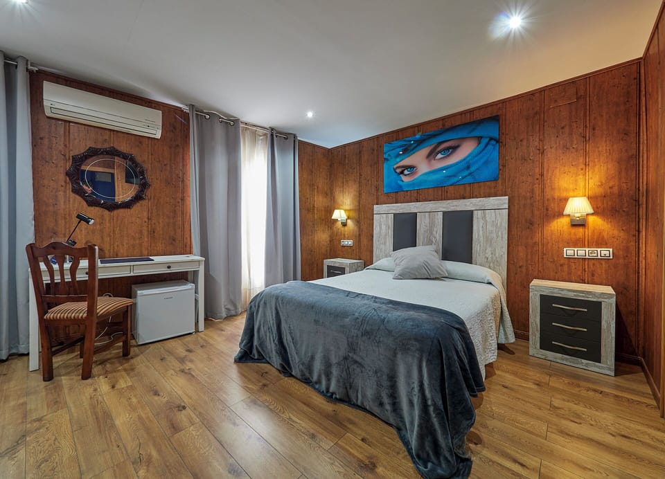 Double Room | In-room safe, desk, iron/ironing board, rollaway beds