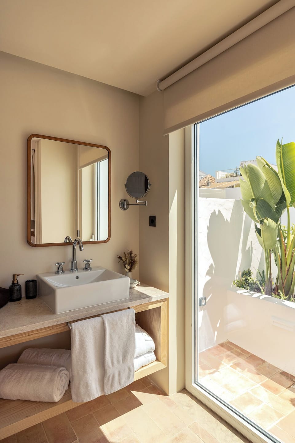 Superior Double Room, Patio | Bathroom | Shower, hair dryer, slippers, towels