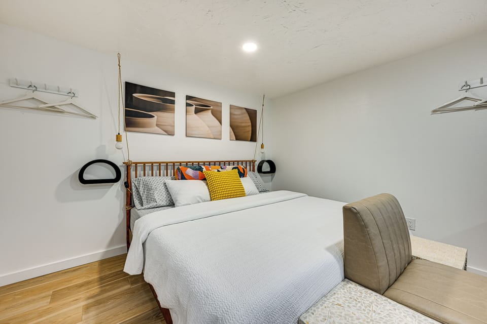 Pet-friendly Studio w/ Fire Pit in Olympia! Apartment in Washington