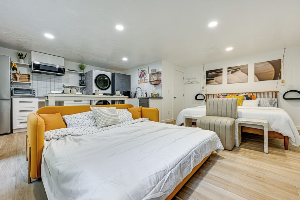Pet-friendly Studio w/ Fire Pit in Olympia! Apartment in Washington