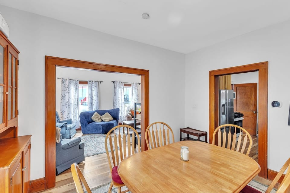 House, 3 Bedrooms | Dining