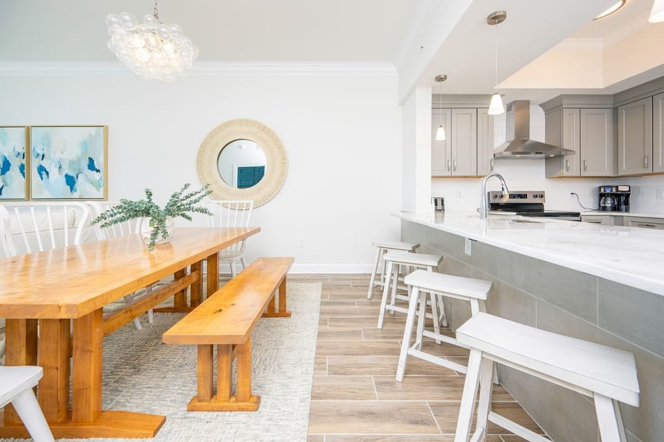 Condo, 3 Bedrooms | Dining