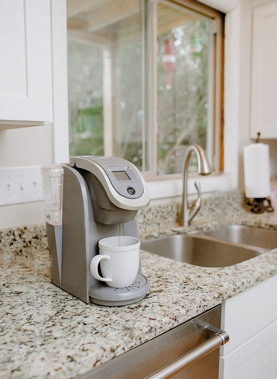 Keurig and Nespresso machines available for use