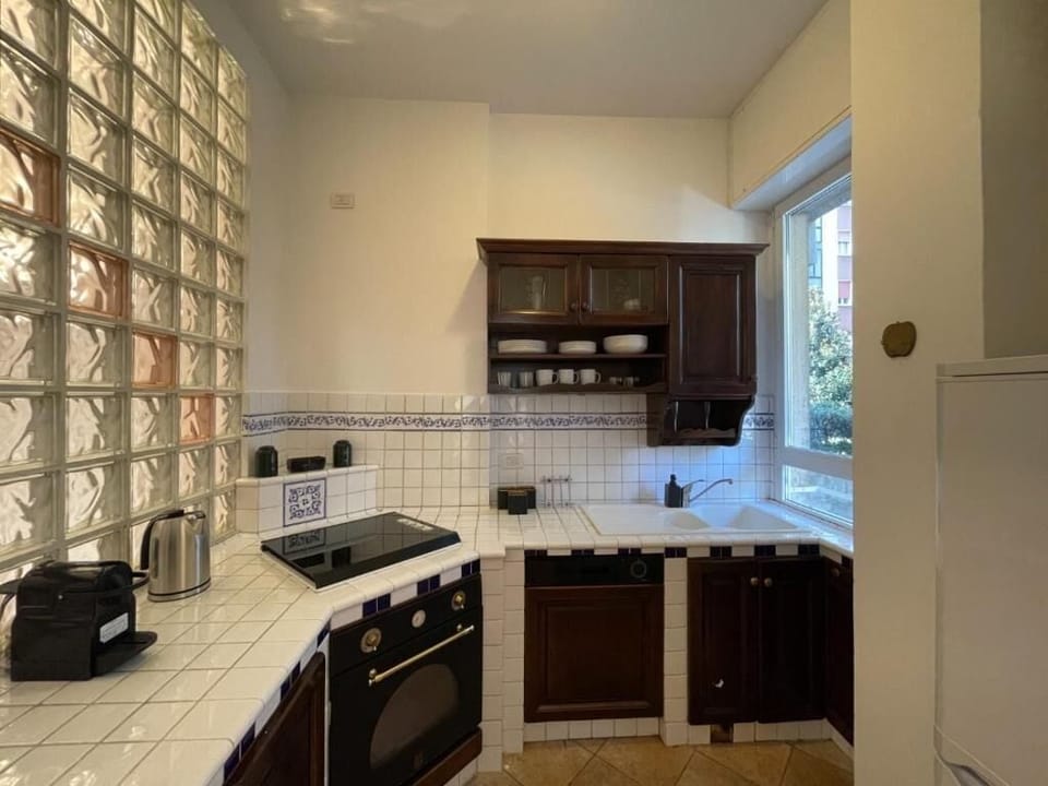 Apartment | Private kitchen | Fridge, microwave, oven, stovetop