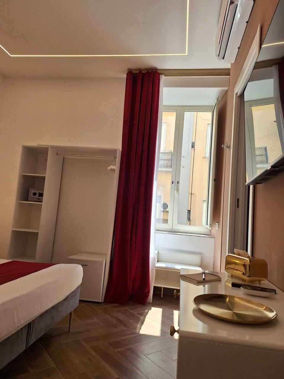 Comfort Double Room | In-room safe, desk, laptop workspace, iron/ironing board