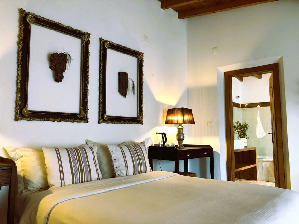 Family Double Room | Free WiFi, bed sheets