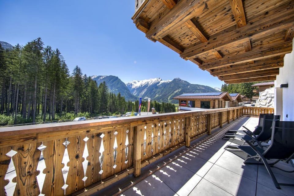 Chalet | Property grounds
