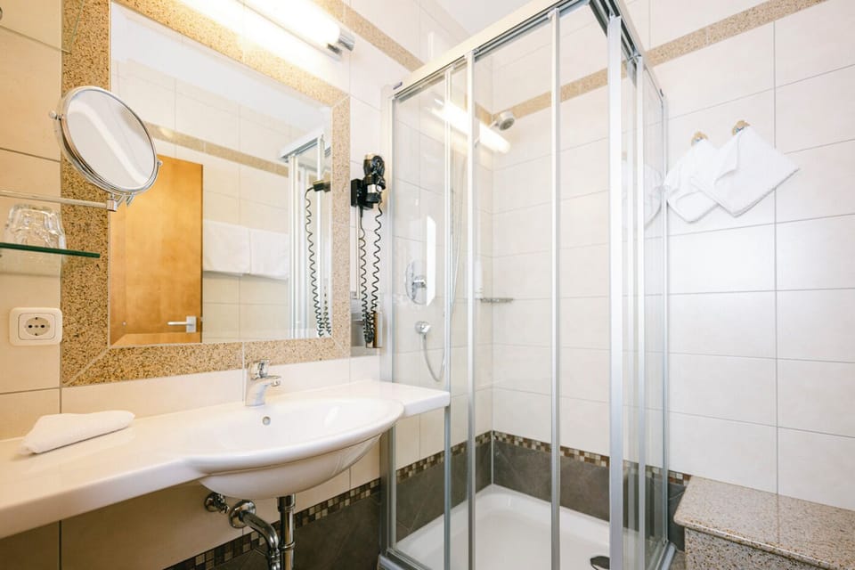 In-room safe, desk, laptop workspace, free WiFi
